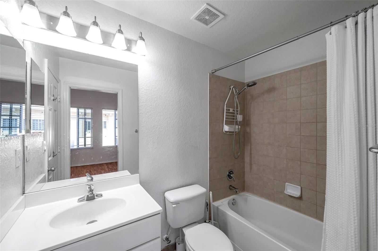 Image 29 of 47 For 113 Sherrill Street 113