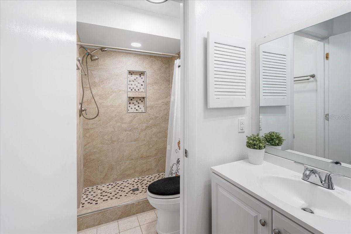 Image 21 of 39 For 2765 Countryside Boulevard 104