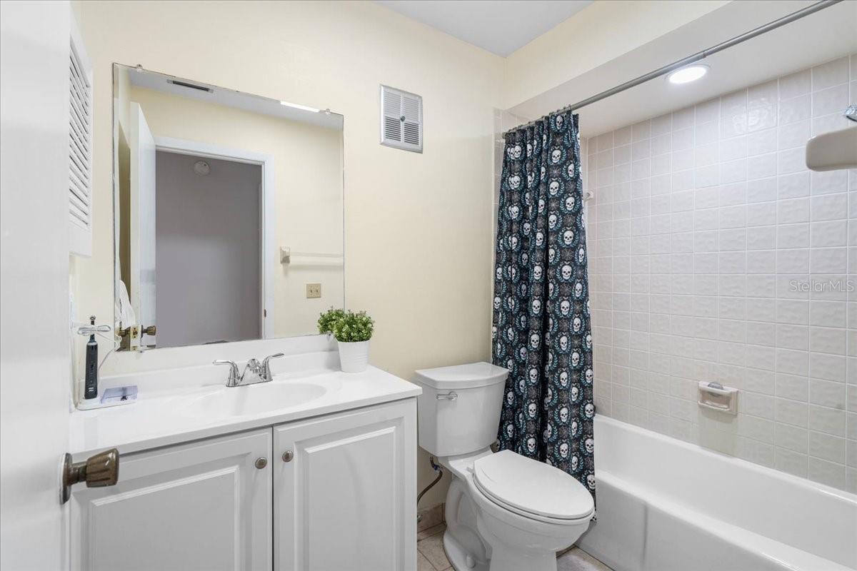 Image 24 of 39 For 2765 Countryside Boulevard 104