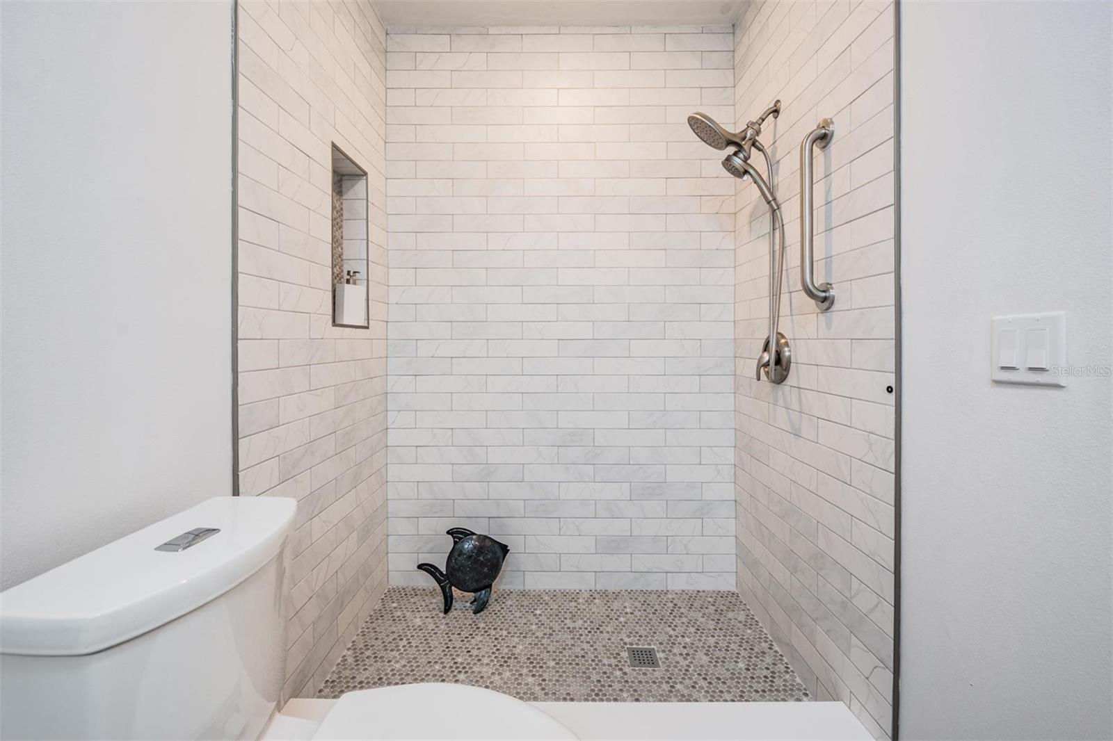 Image 10 of 27 For 127 Boca Ciega Point Boulevard N