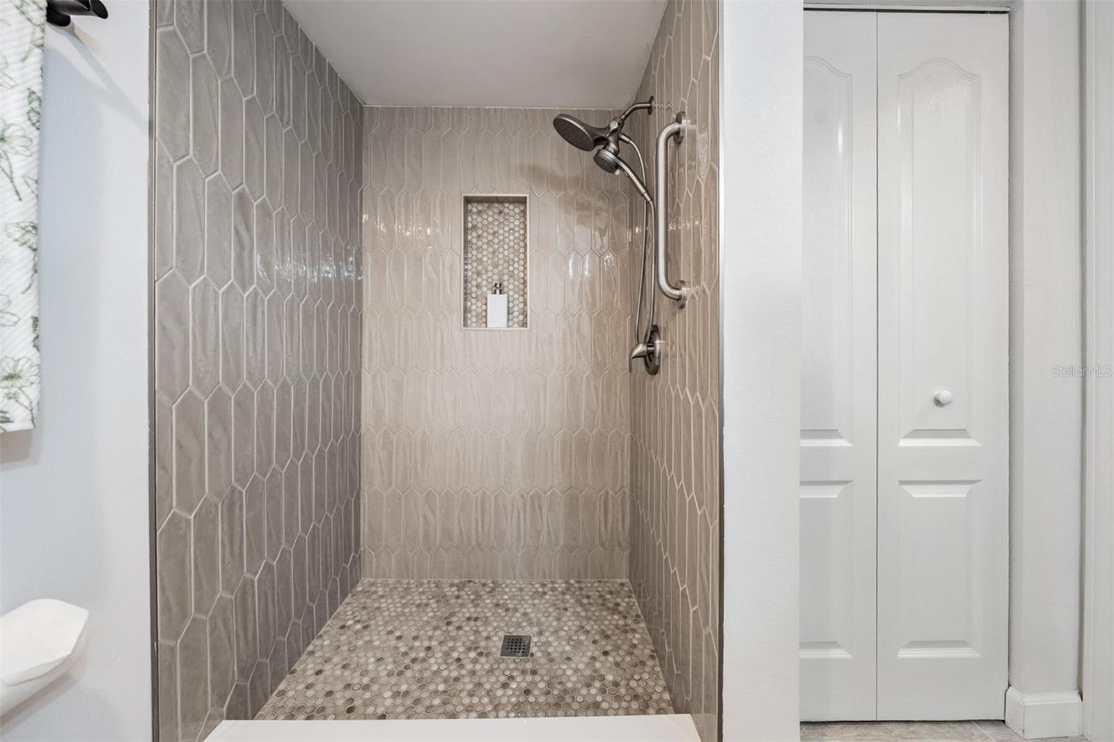 Image 15 of 27 For 127 Boca Ciega Point Boulevard N