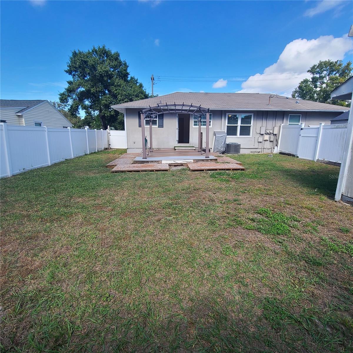 Image 14 of 15 For 3904 Euclid Avenue