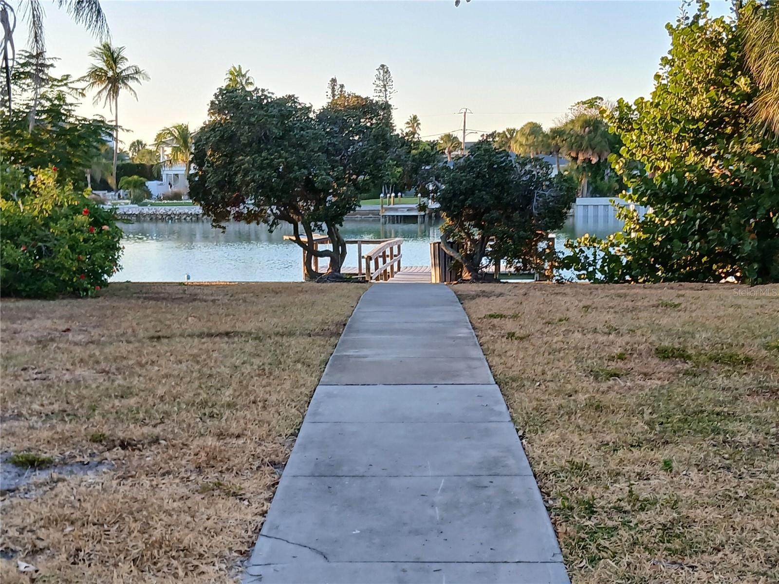 Image 13 of 26 For 3653 Belle Vista Drive E