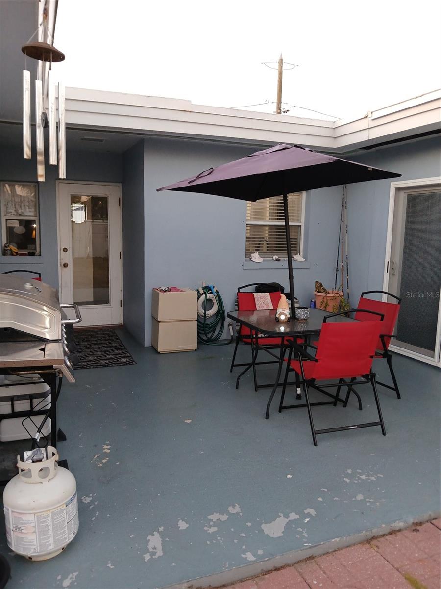 Image 14 of 26 For 3653 Belle Vista Drive E