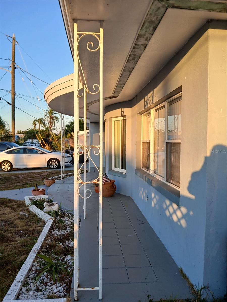 Image 16 of 26 For 3653 Belle Vista Drive E