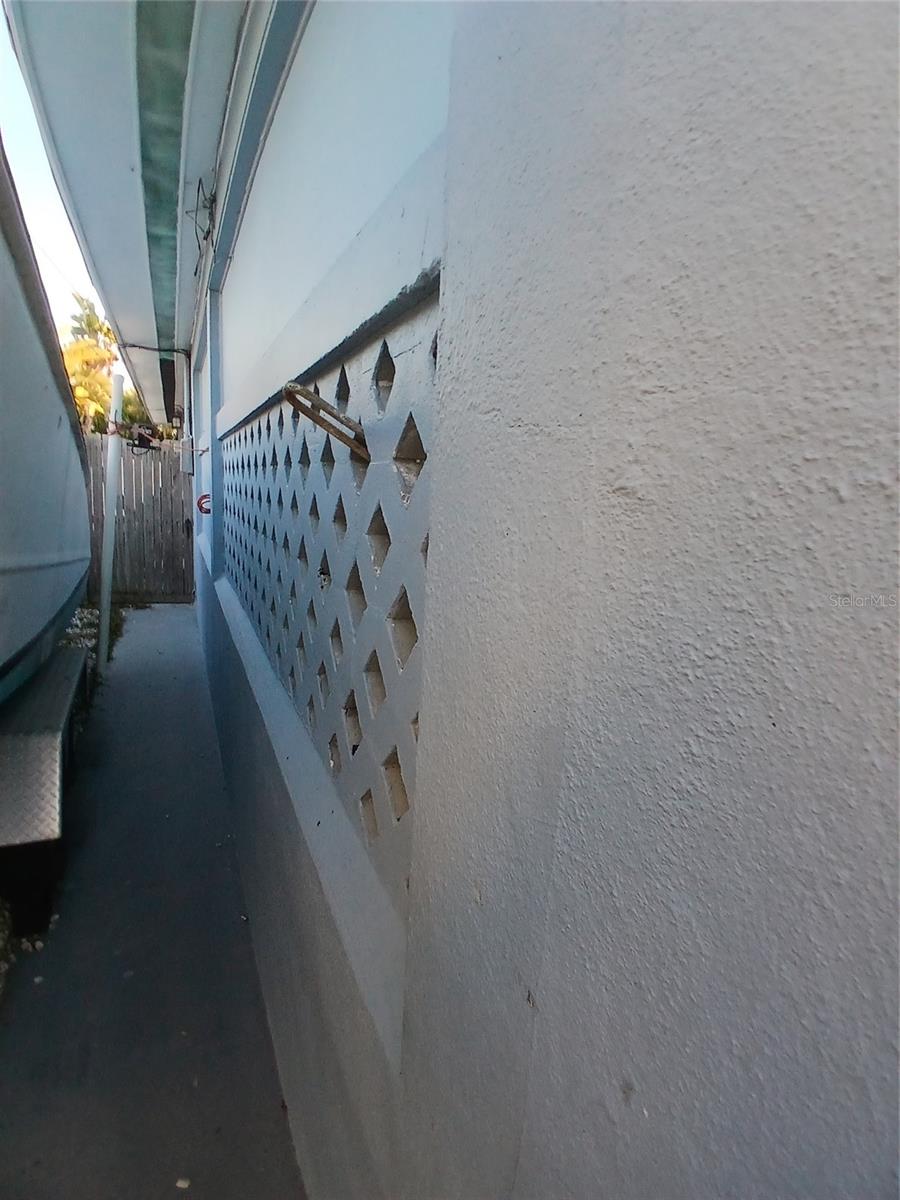 Image 21 of 26 For 3653 Belle Vista Drive E