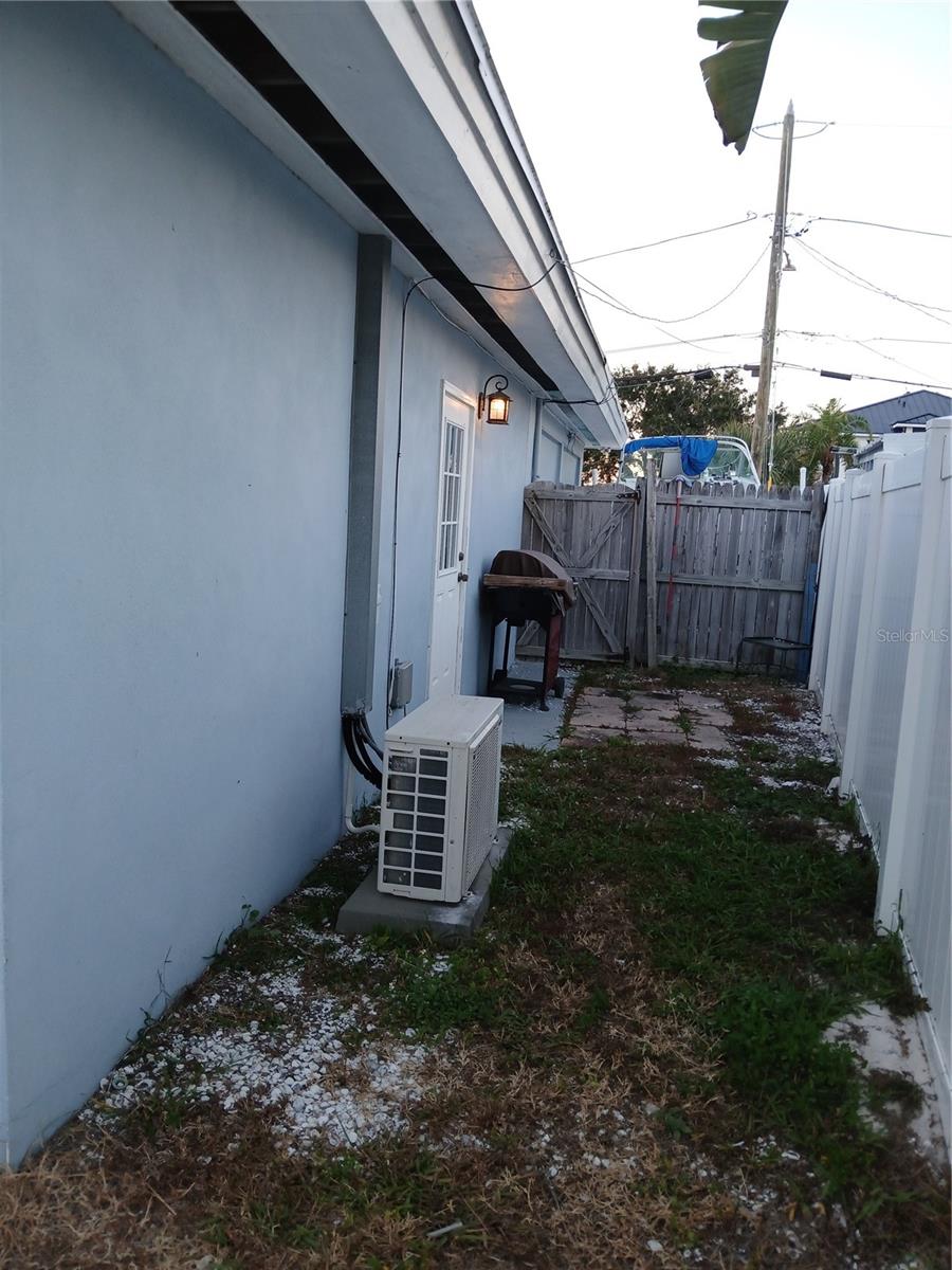 Image 22 of 26 For 3653 Belle Vista Drive E