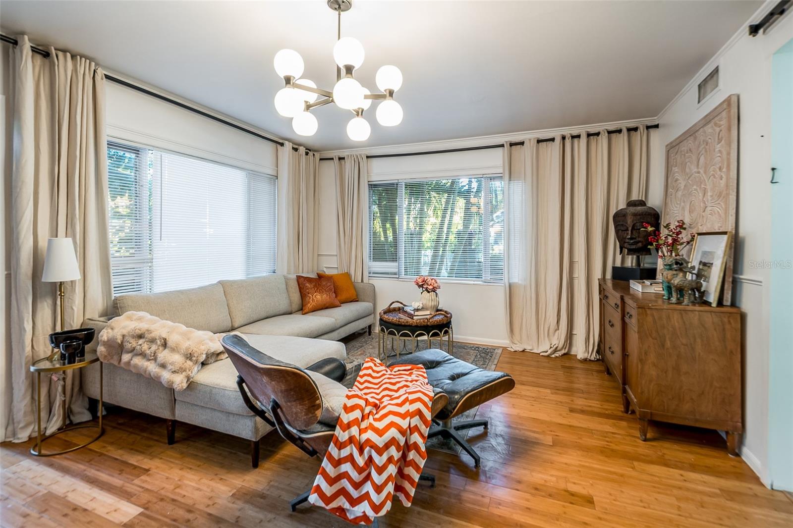 Image 12 of 60 For 720 - 724 7th Street N