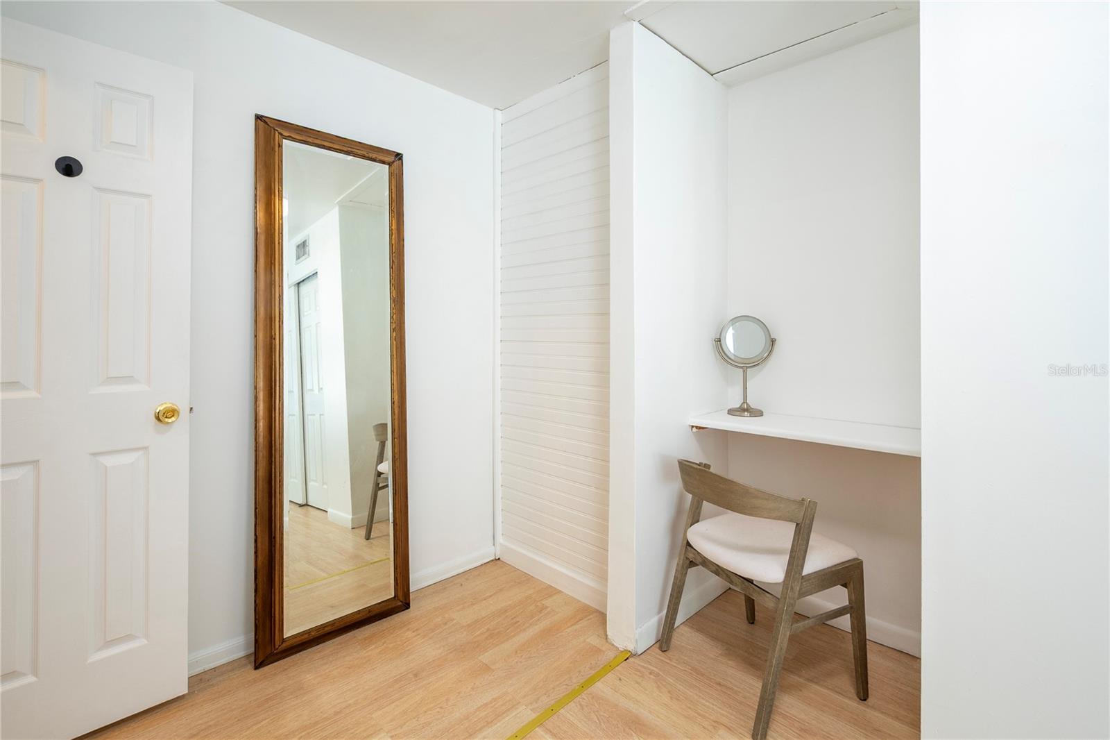 Image 19 of 60 For 720 - 724 7th Street N