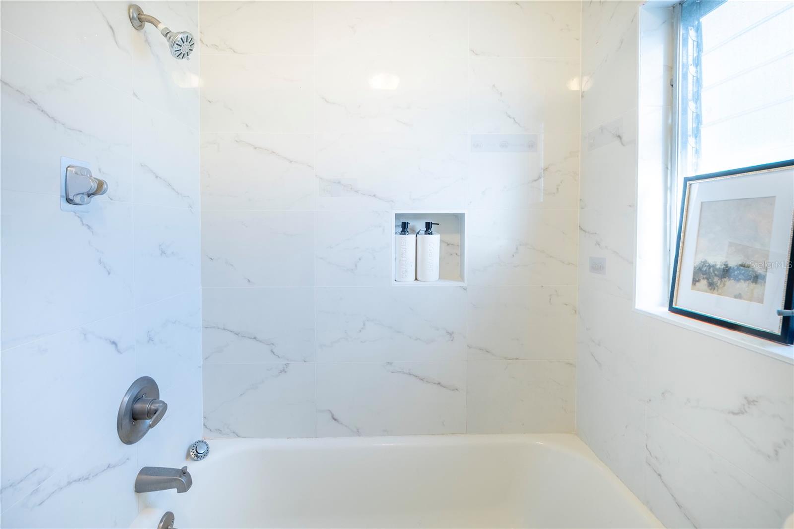 Image 22 of 60 For 720 - 724 7th Street N