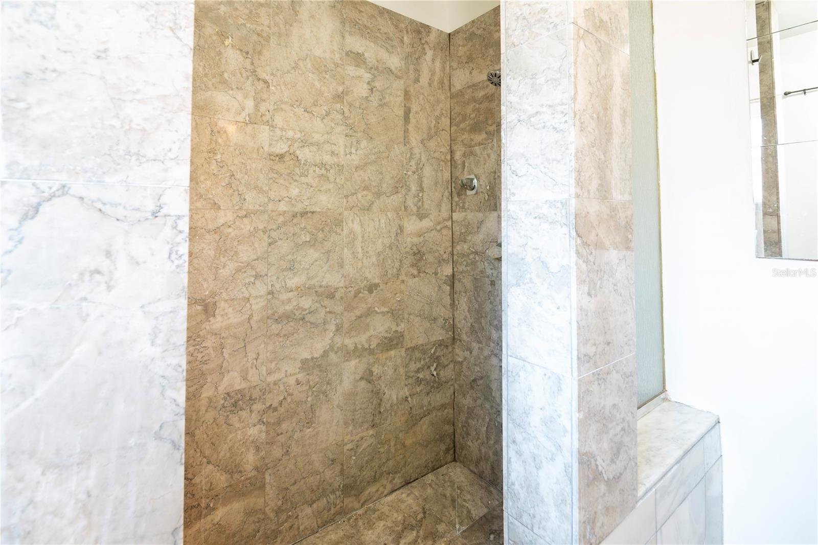 Image 27 of 60 For 720 - 724 7th Street N