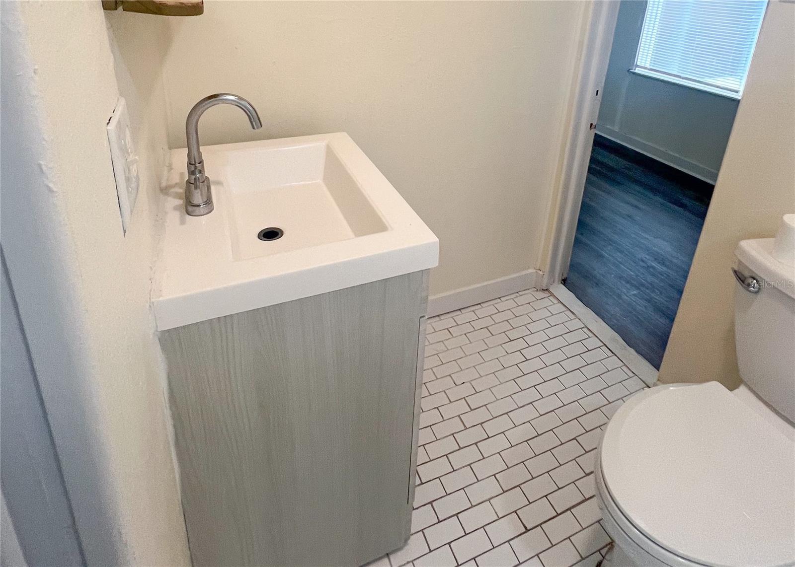 Image 51 of 60 For 720 - 724 7th Street N