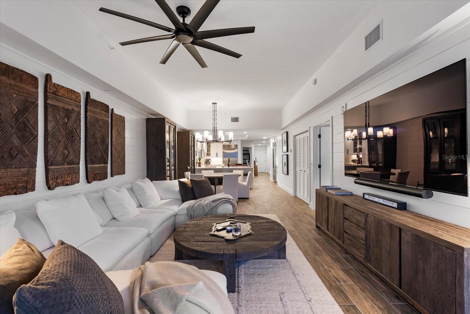 Image 16 of 96 For 125 Island Way 602