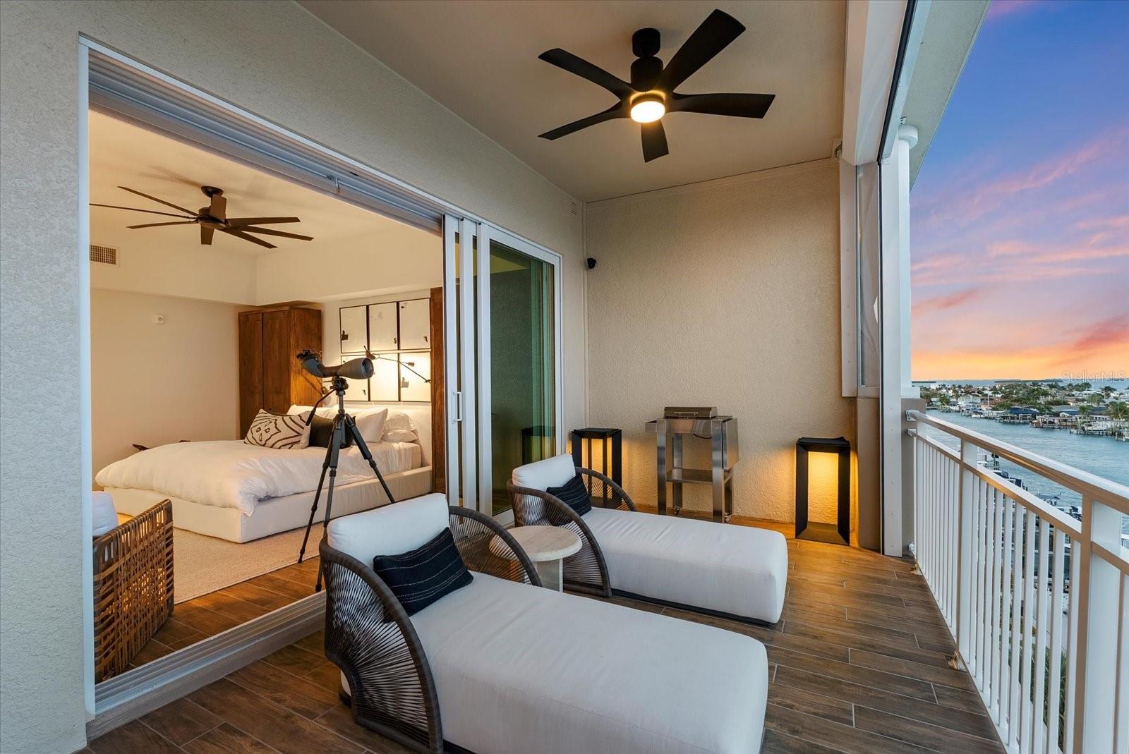 Image 27 of 96 For 125 Island Way 602