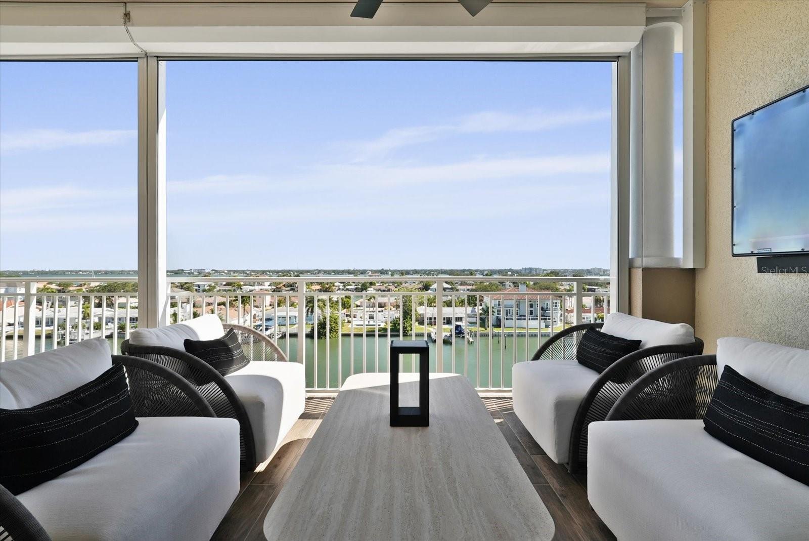 Image 32 of 96 For 125 Island Way 602