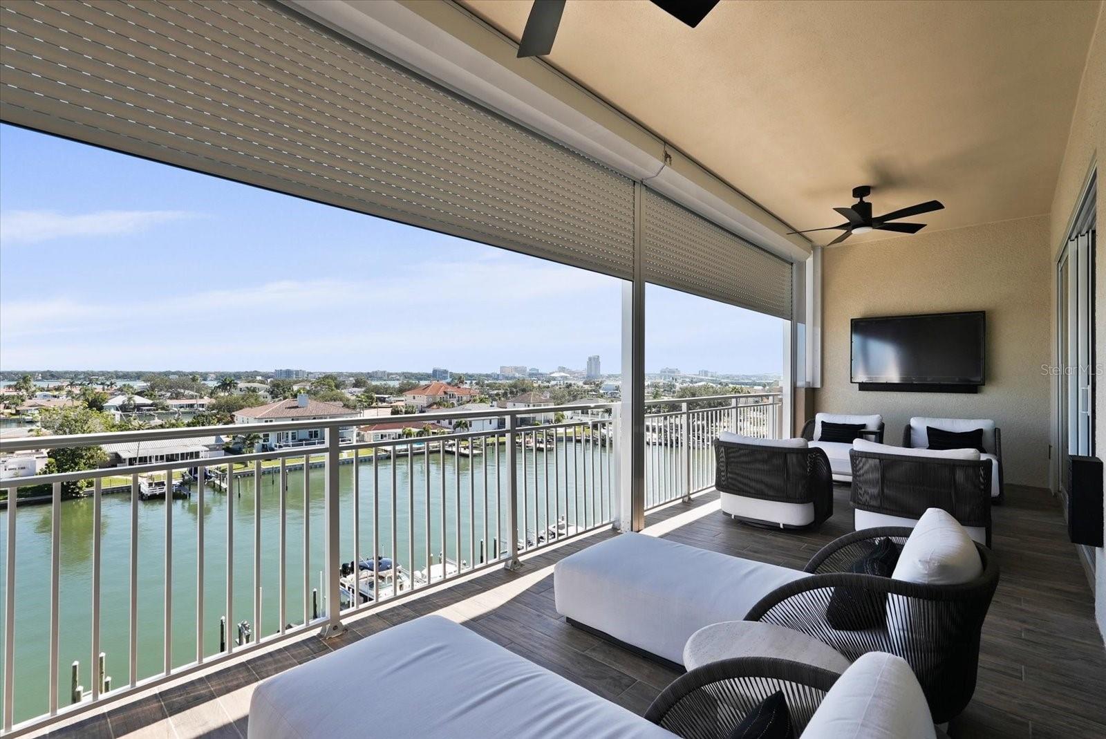 Image 47 of 96 For 125 Island Way 602