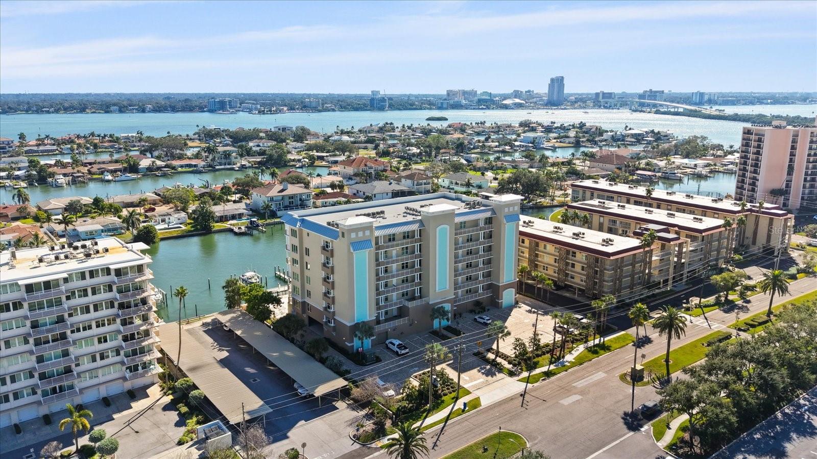 Image 55 of 96 For 125 Island Way 602