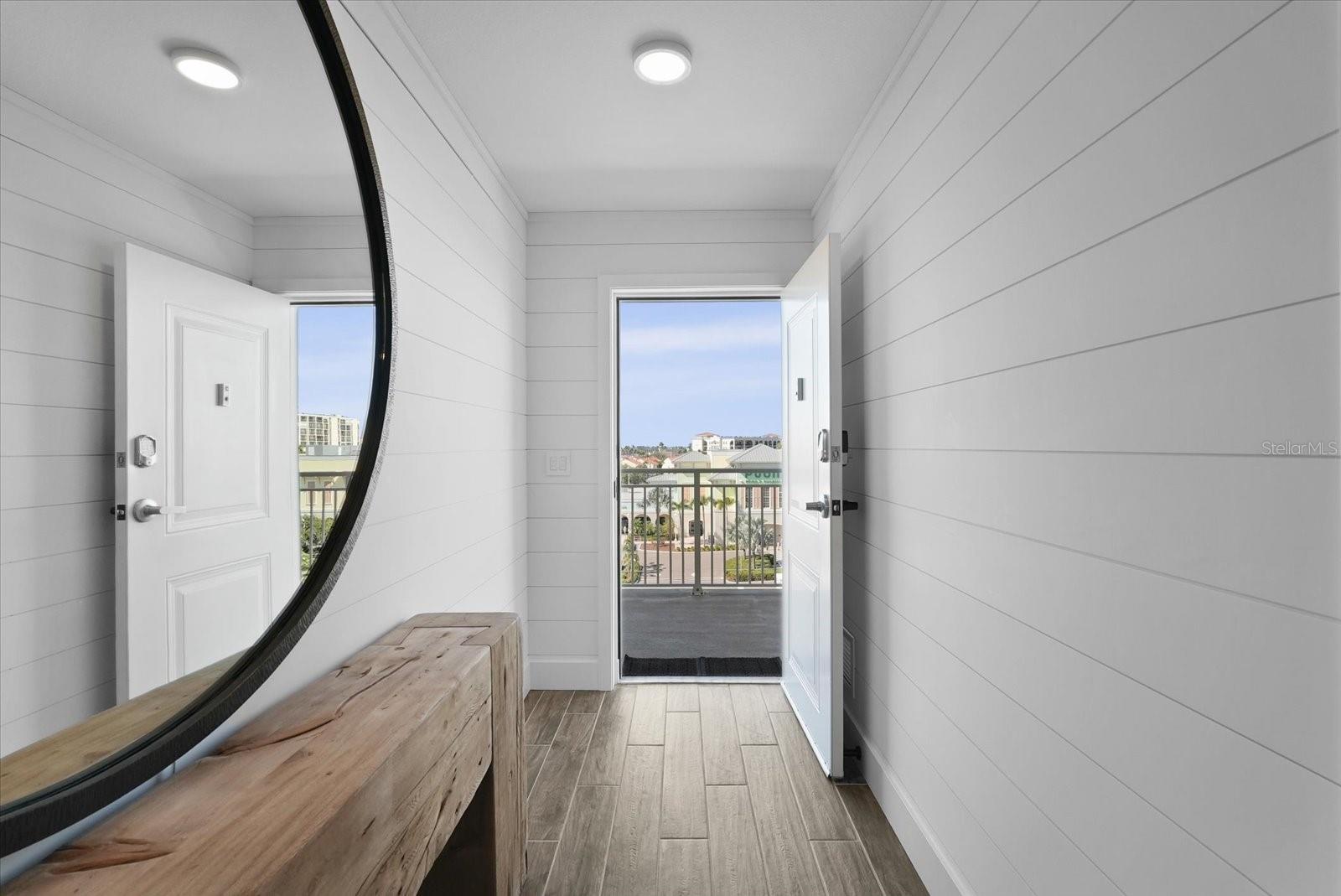 Image 63 of 96 For 125 Island Way 602