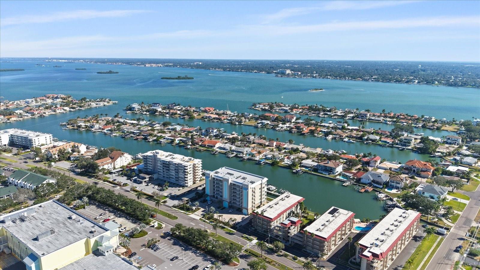 Image 83 of 96 For 125 Island Way 602