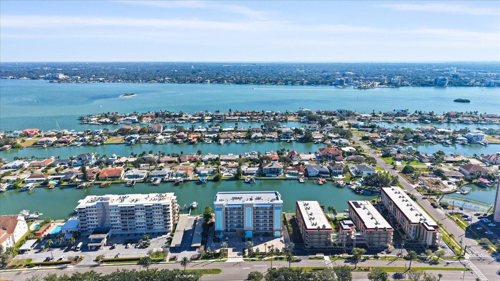 Image 84 of 96 For 125 Island Way 602