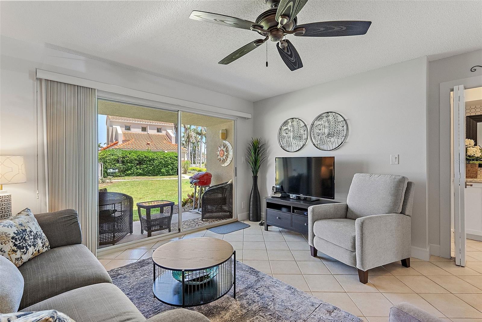 Image 24 of 31 For 6100 Bahia Del Mar Circle 108