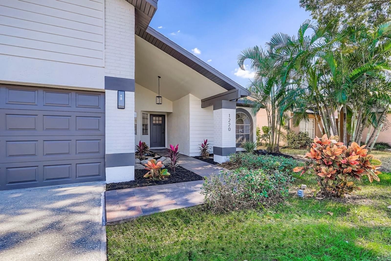 Listing photo id 1 for 1220 Barmere Lane