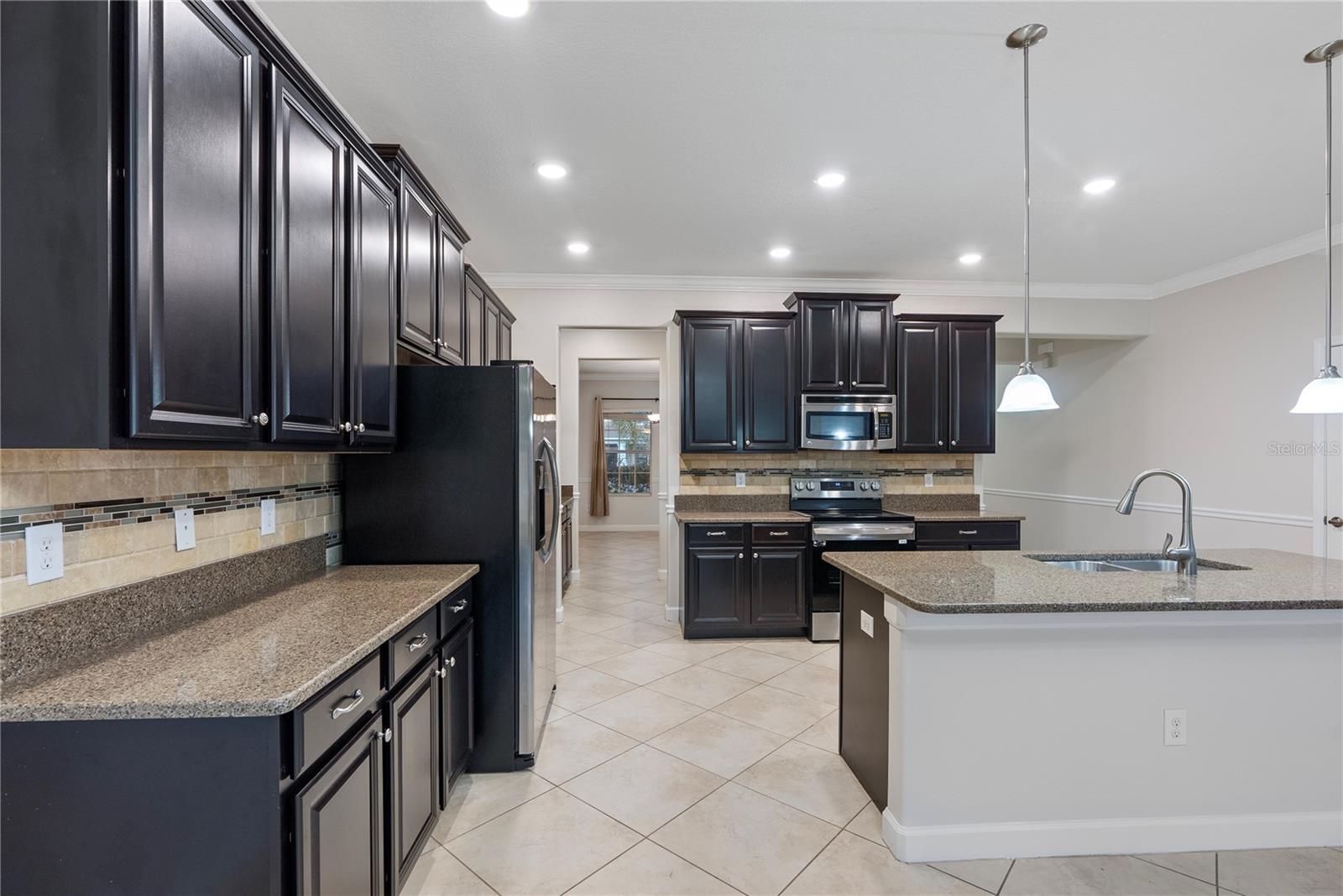 Image 13 of 36 For 19342 Paddock View Drive