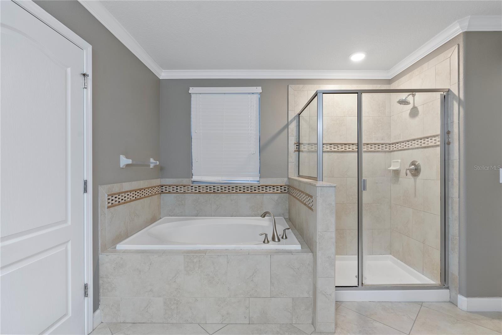 Image 20 of 36 For 19342 Paddock View Drive