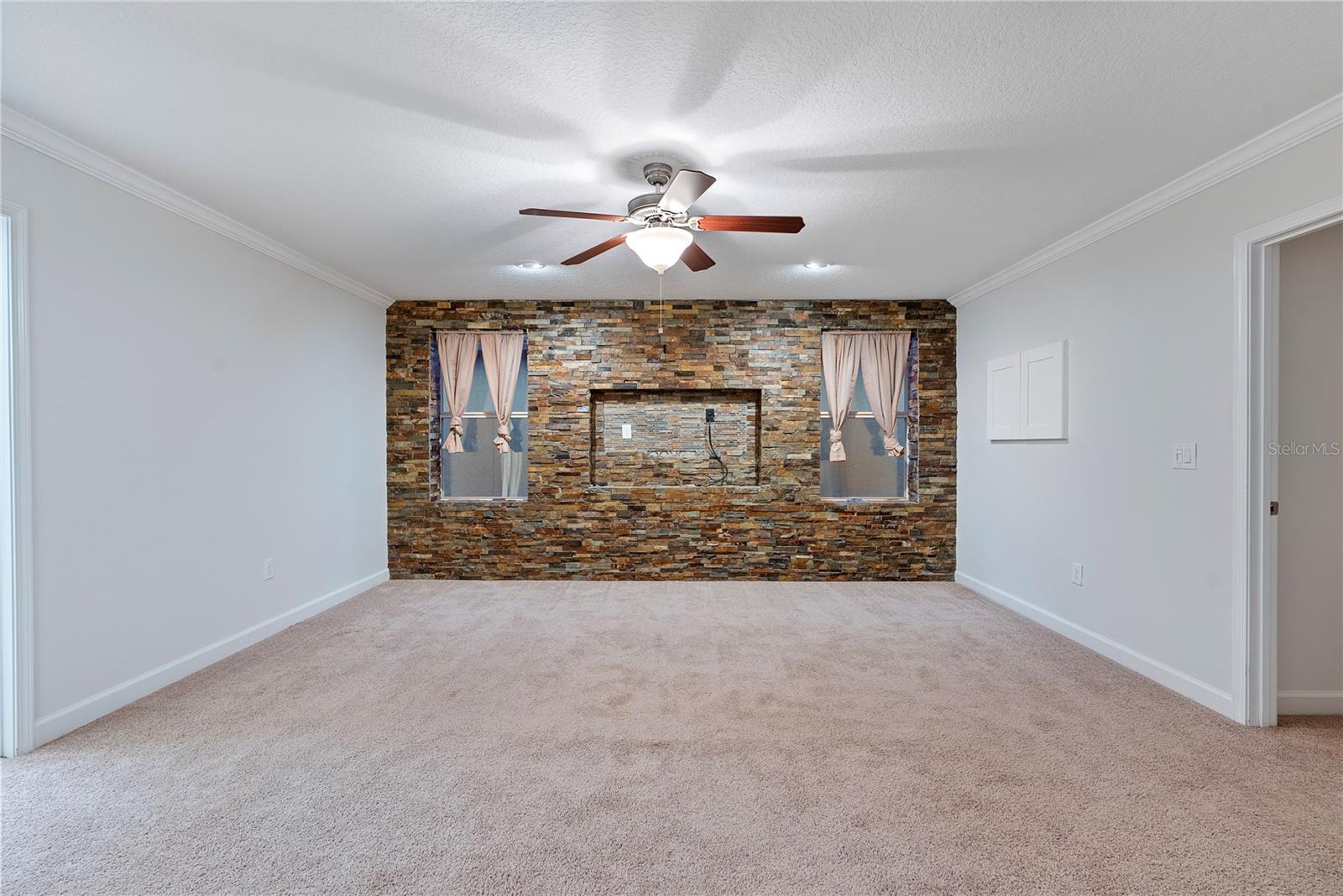 Image 25 of 36 For 19342 Paddock View Drive