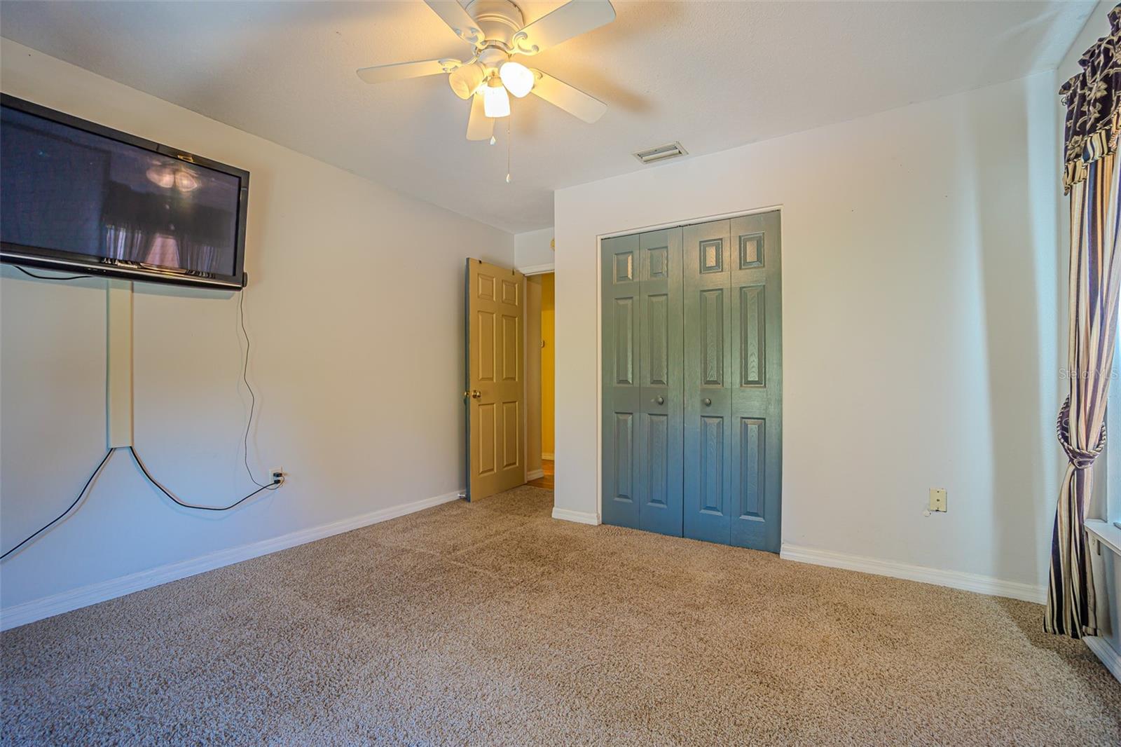 Image 30 of 46 For 3918 Alafia Boulevard