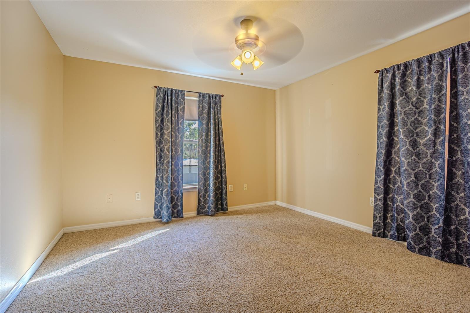 Image 32 of 46 For 3918 Alafia Boulevard