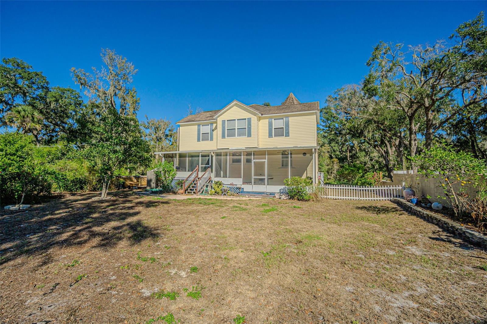 Image 41 of 46 For 3918 Alafia Boulevard