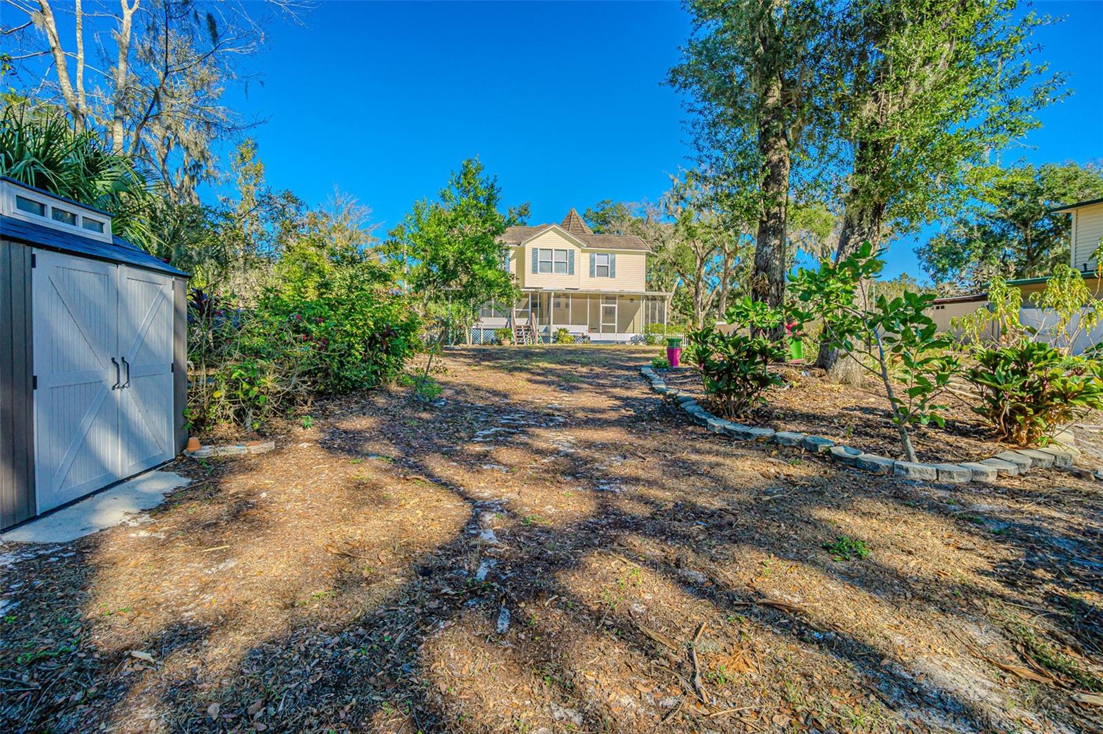 Image 43 of 46 For 3918 Alafia Boulevard