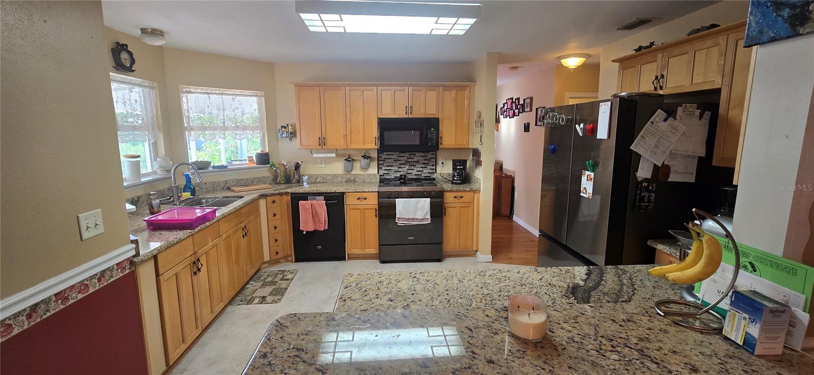 Listing photo id 7 for 3918 Alafia Boulevard