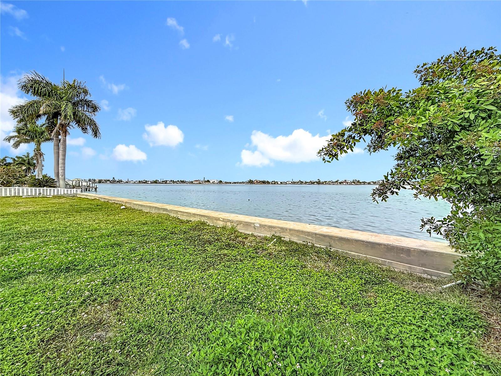 Image 18 of 48 For 12 Paradise Lane