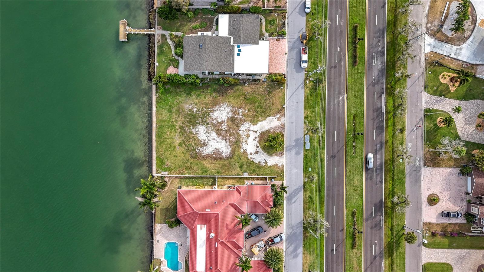 Image 35 of 48 For 12 Paradise Lane