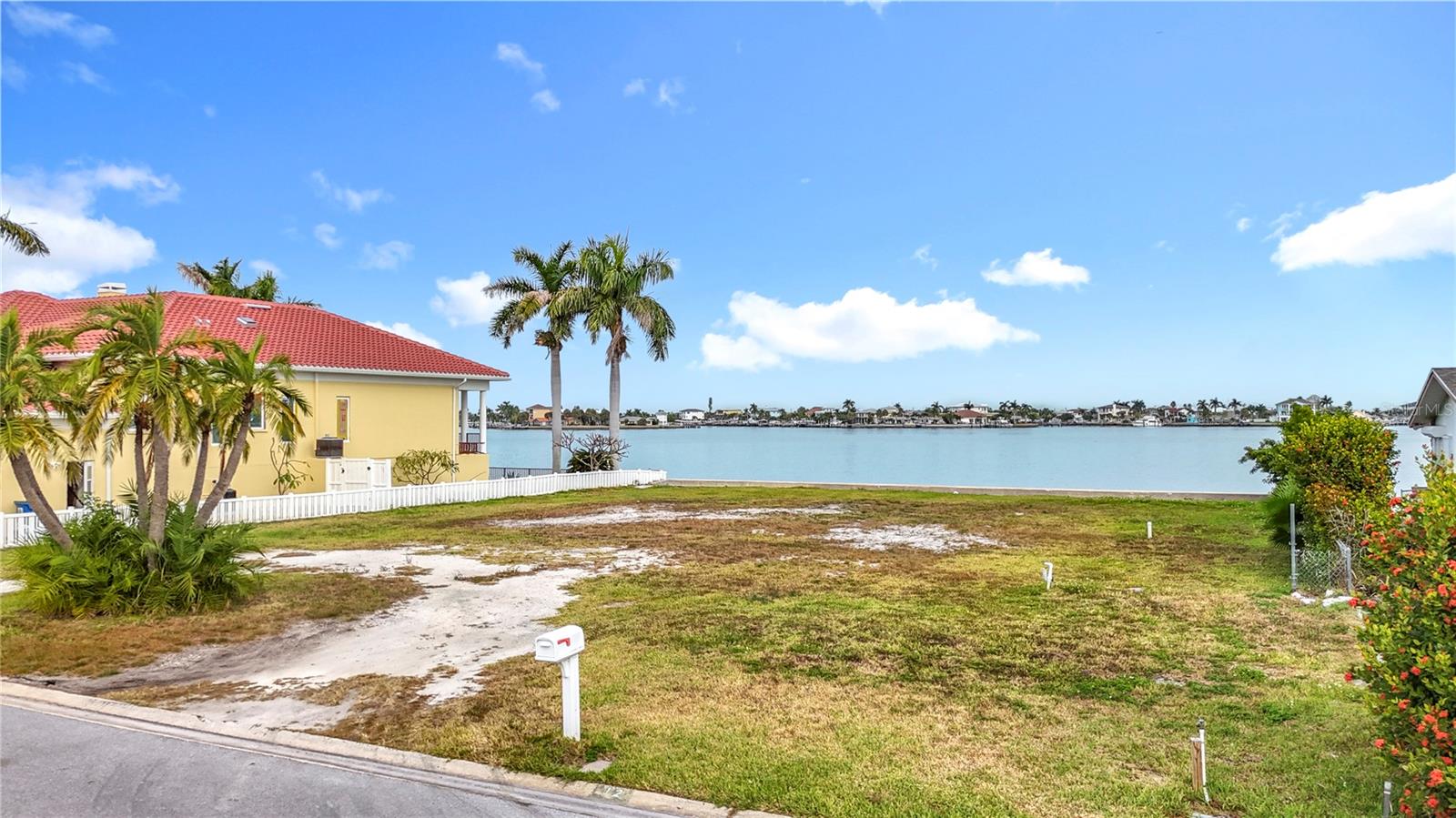 Image 8 of 48 For 12 Paradise Lane