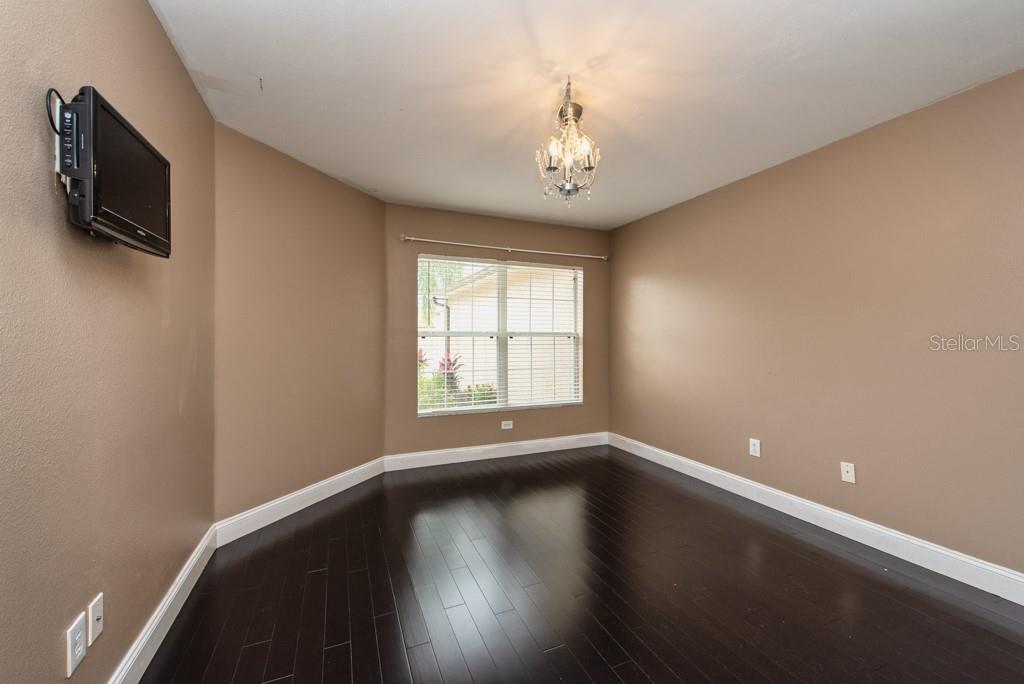 Listing photo id 14 for 13313 Ashbark Court