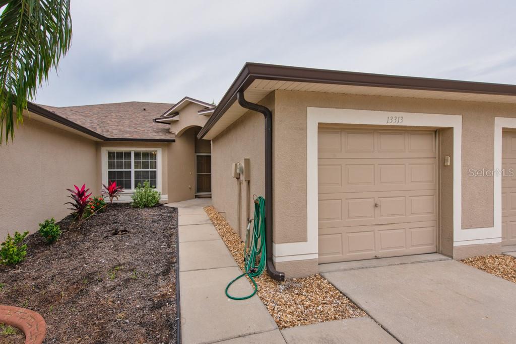 Listing photo id 0 for 13313 Ashbark Court