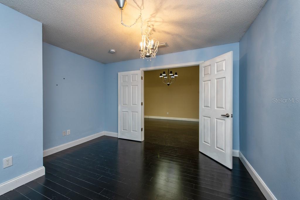 Listing photo id 18 for 13313 Ashbark Court