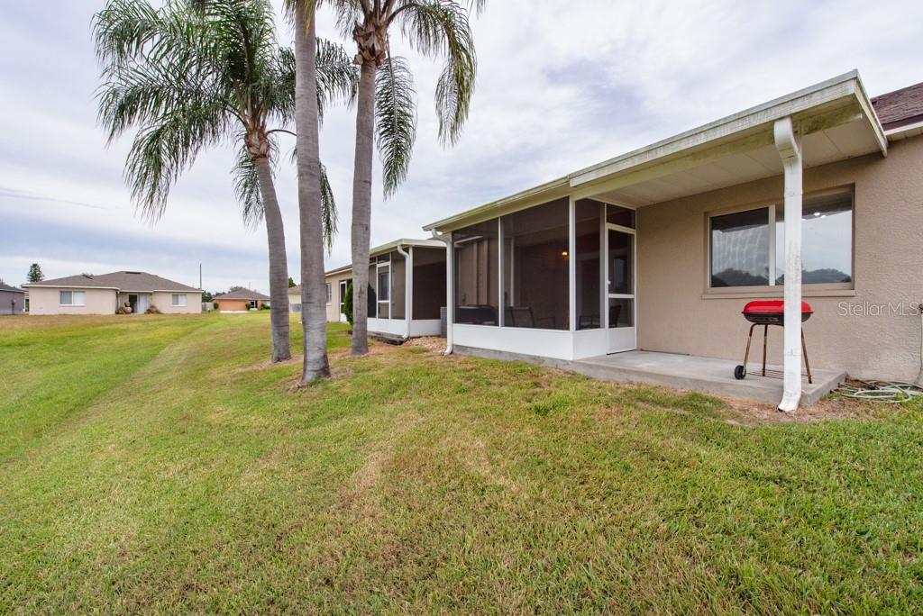 Listing photo id 27 for 13313 Ashbark Court