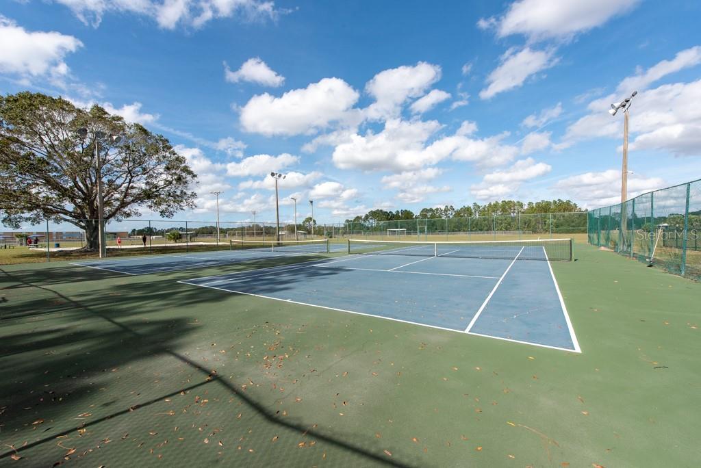 Listing photo id 38 for 13313 Ashbark Court