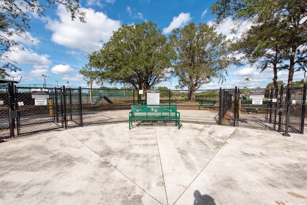 Listing photo id 40 for 13313 Ashbark Court