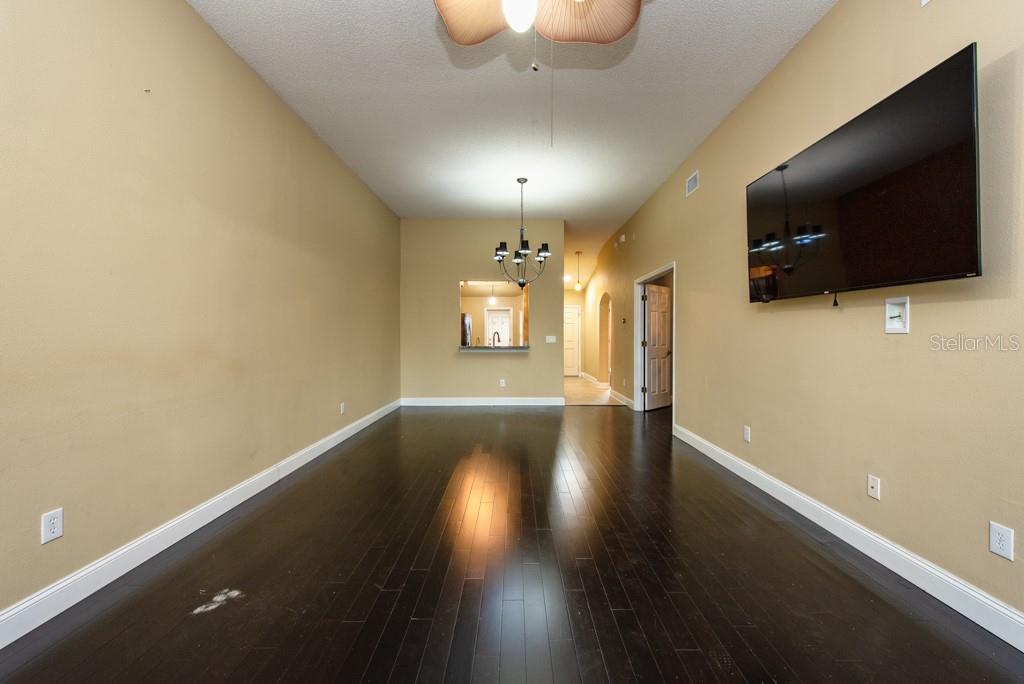 Listing photo id 6 for 13313 Ashbark Court