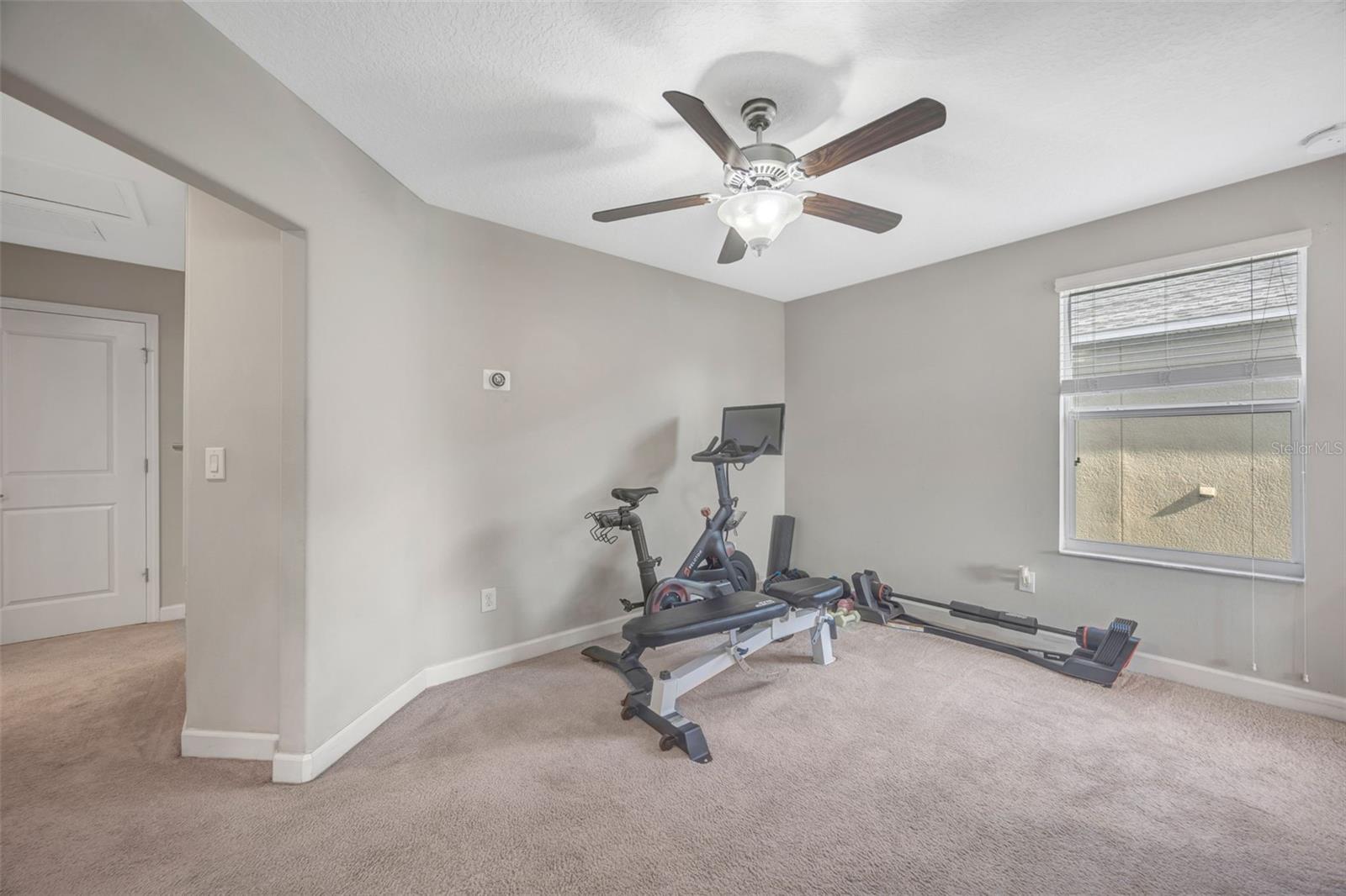 Image 28 of 57 For 1595 Ludington Avenue