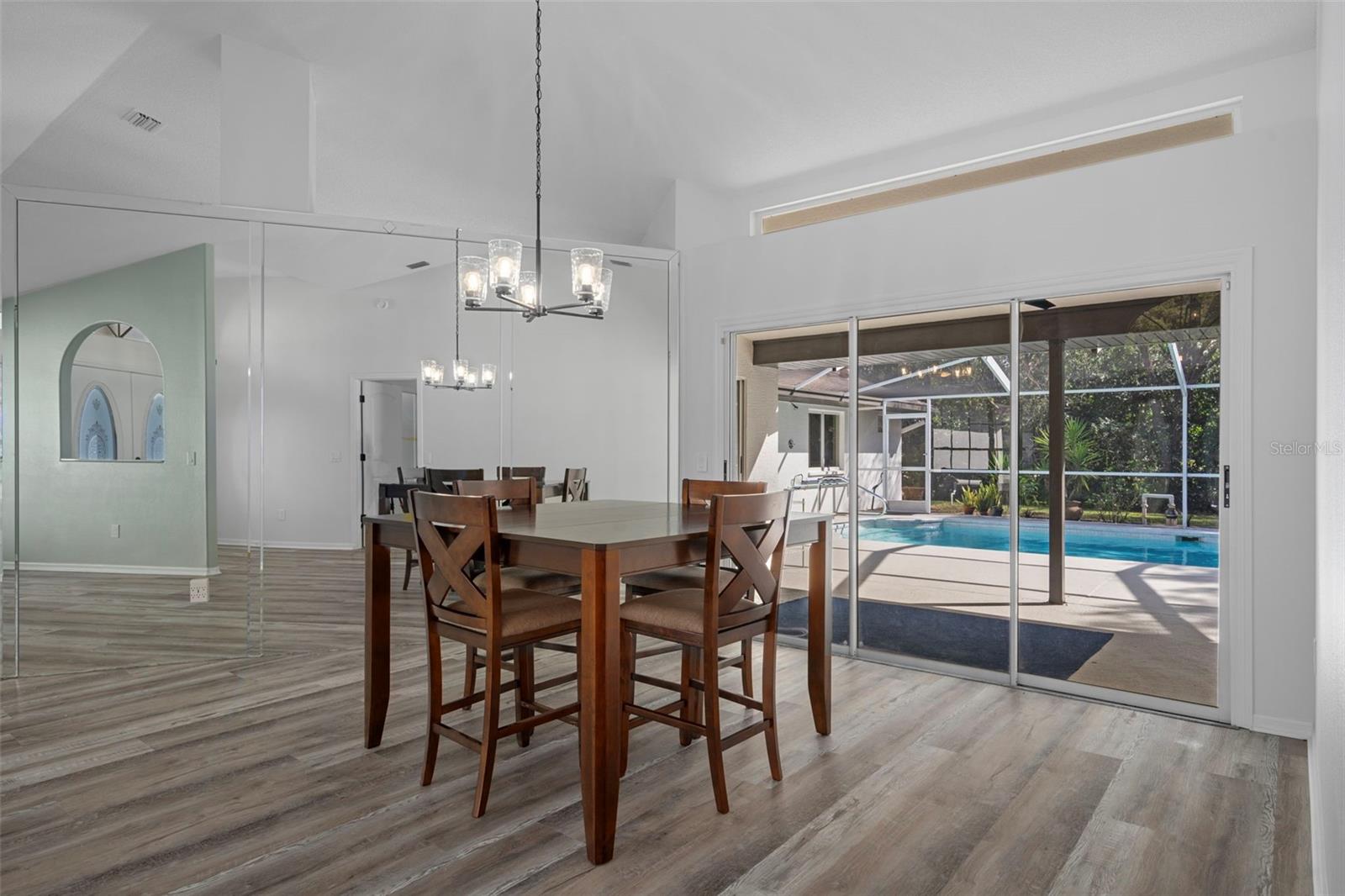 Image 11 of 65 For 18164 Winding Oaks Boulevard