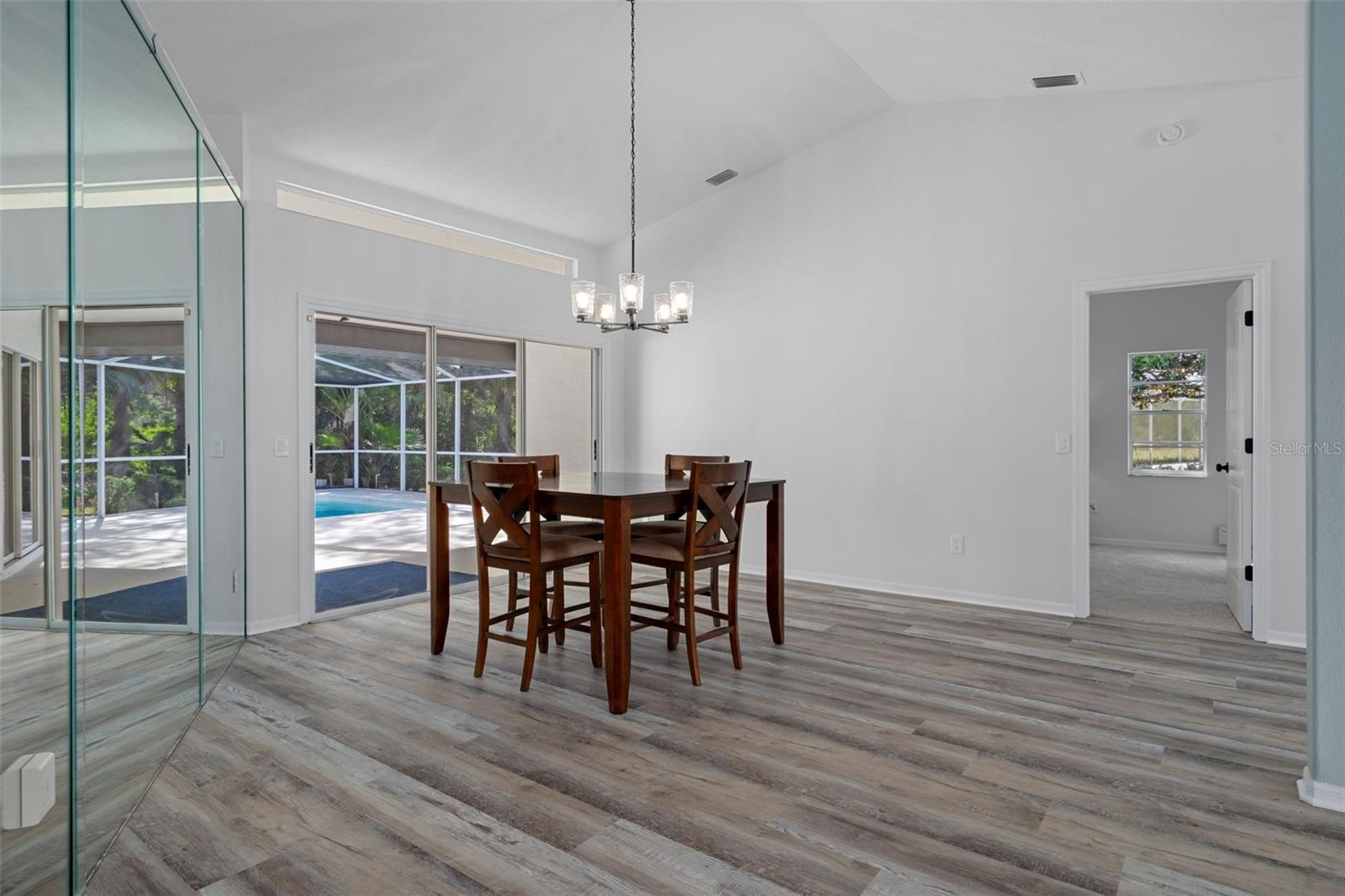 Image 12 of 65 For 18164 Winding Oaks Boulevard