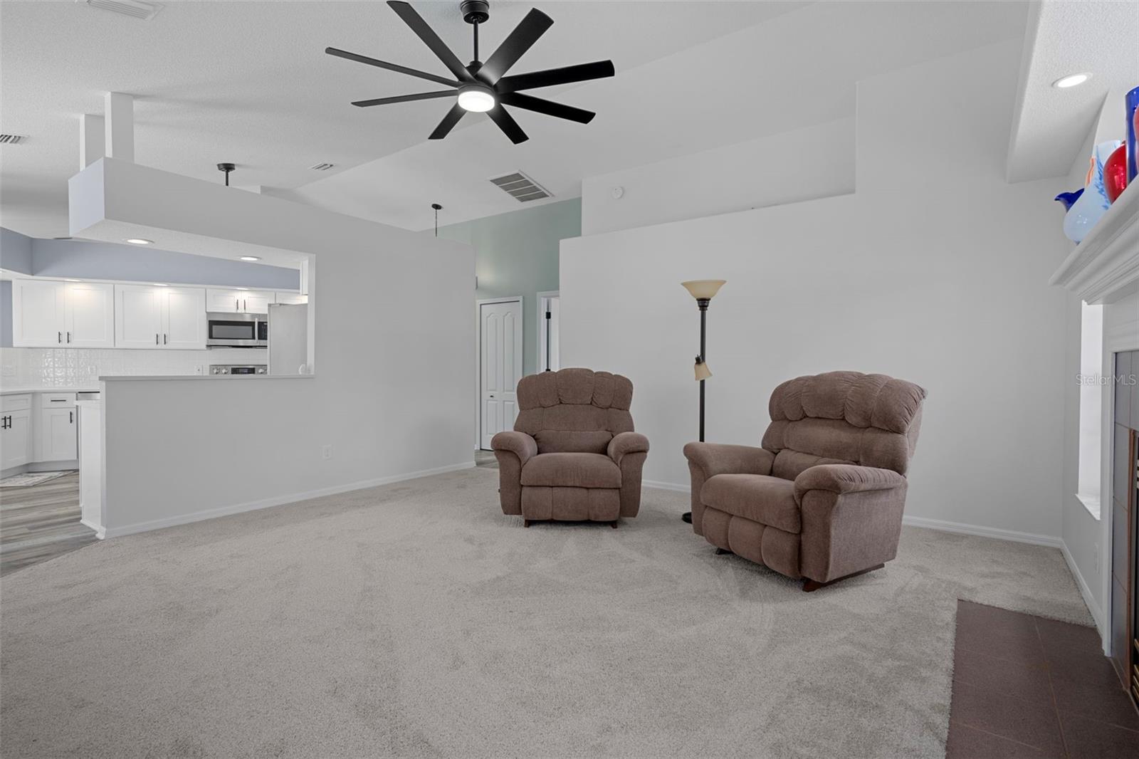 Image 22 of 65 For 18164 Winding Oaks Boulevard