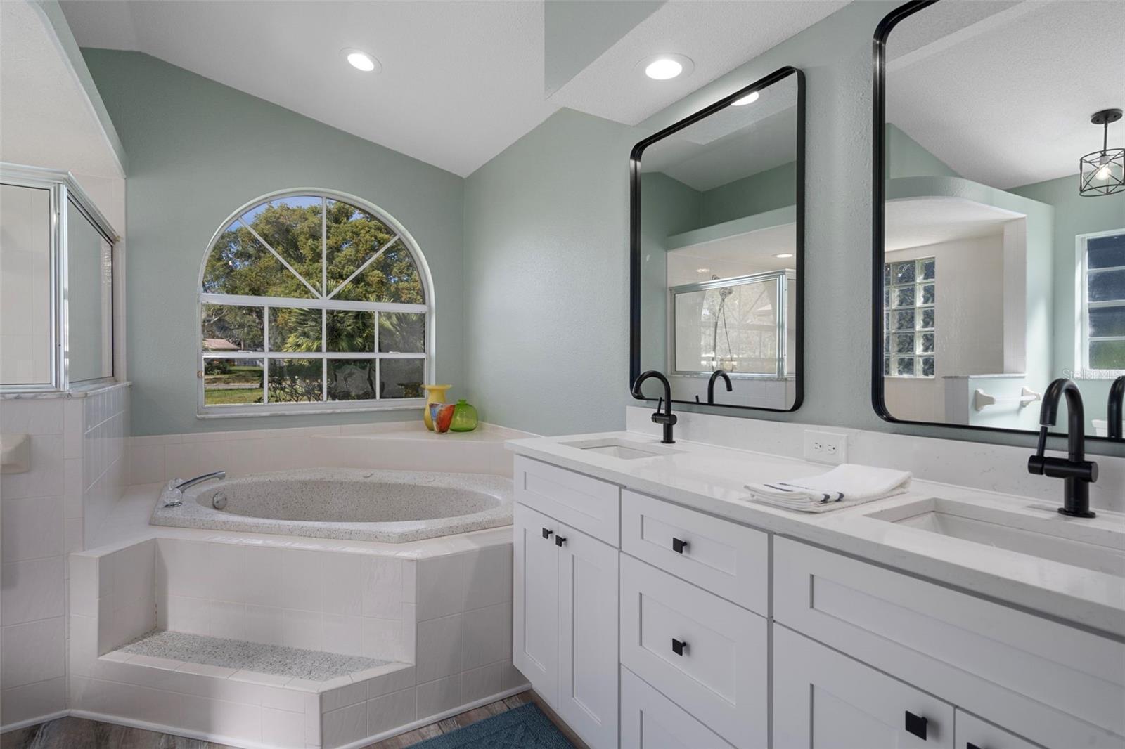 Image 26 of 65 For 18164 Winding Oaks Boulevard