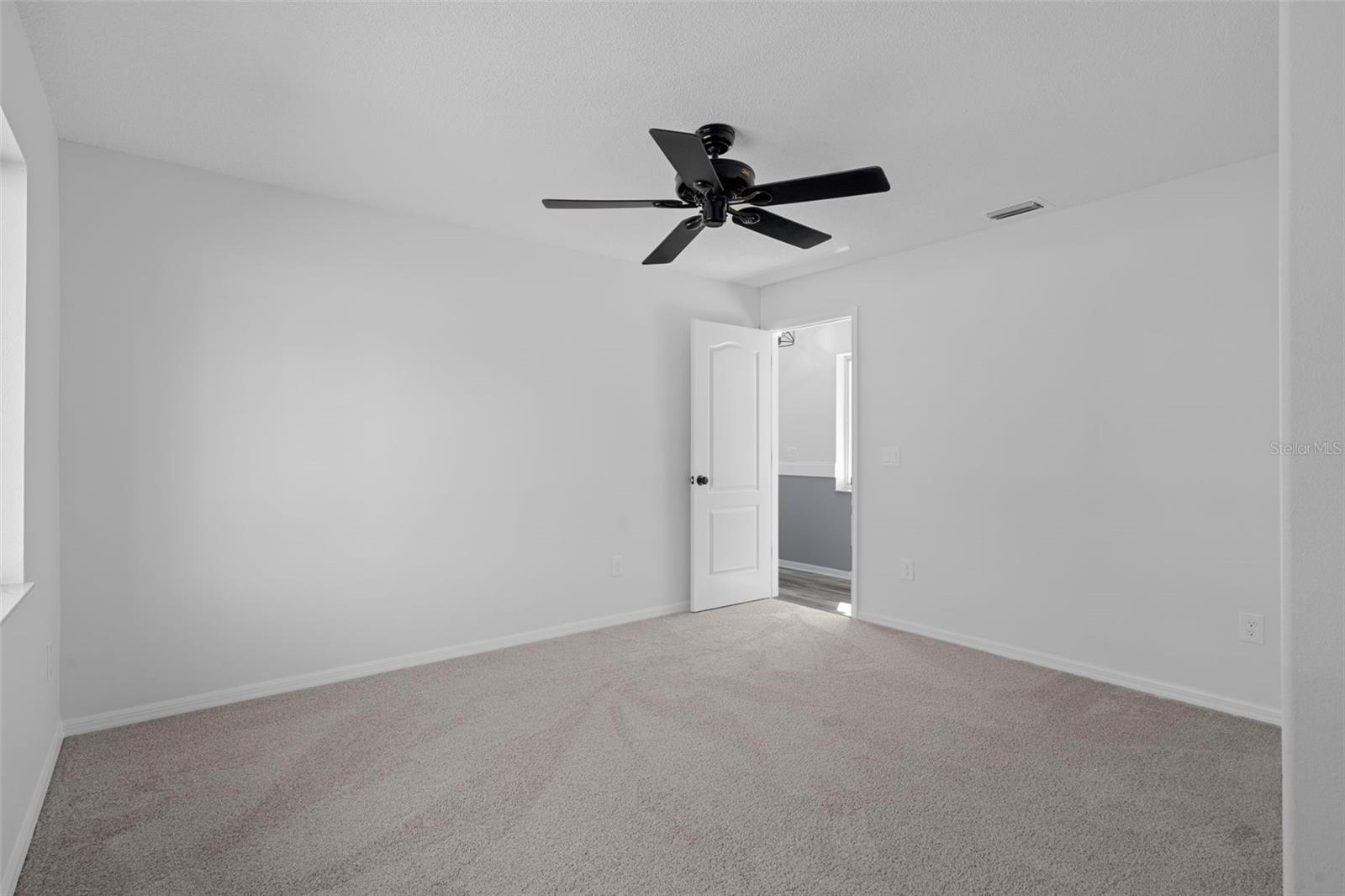 Image 32 of 65 For 18164 Winding Oaks Boulevard